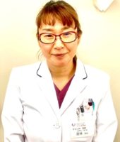 直林　奈月氏（産婦人科医）